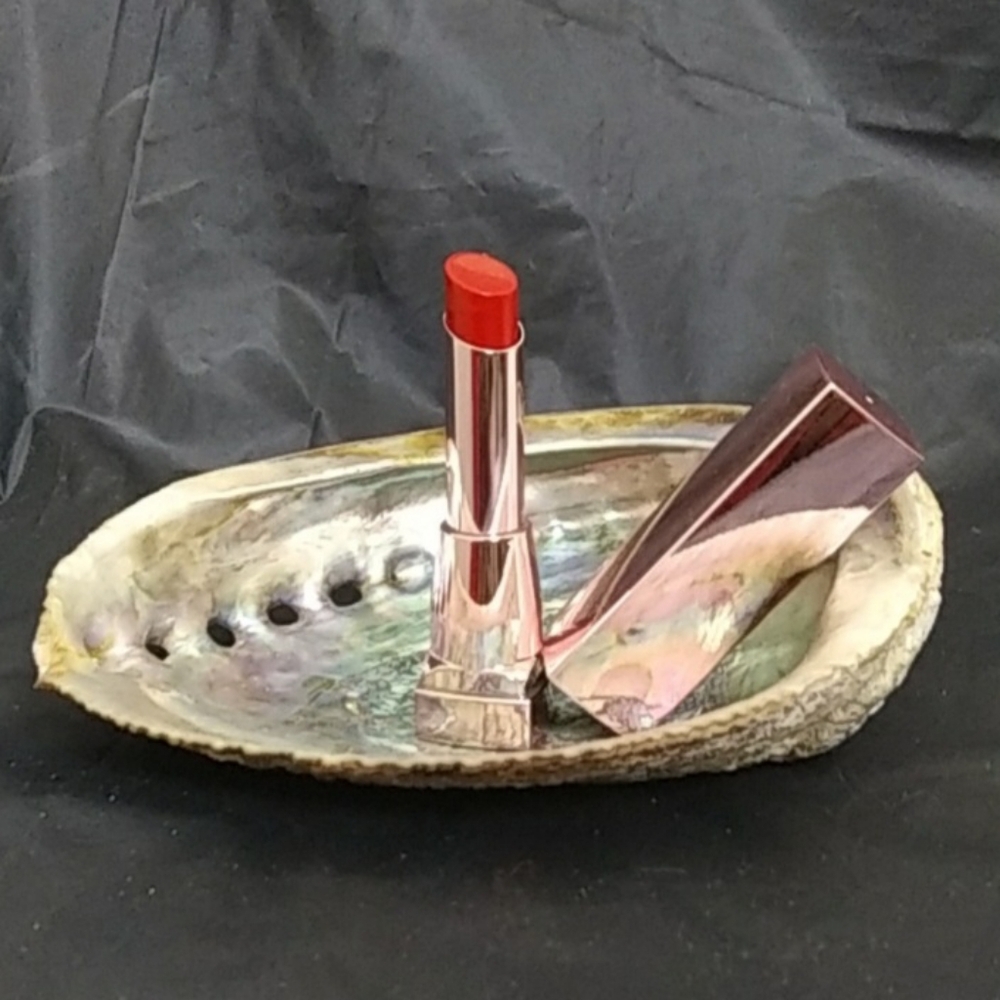 Maybelline Shine Lipstick Shade 090 Color Scarlett Flame